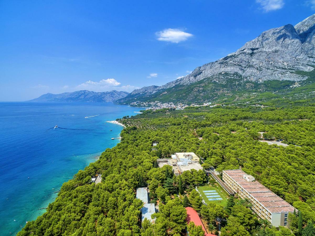 Hotel Alem Башка-Вода Экстерьер фото